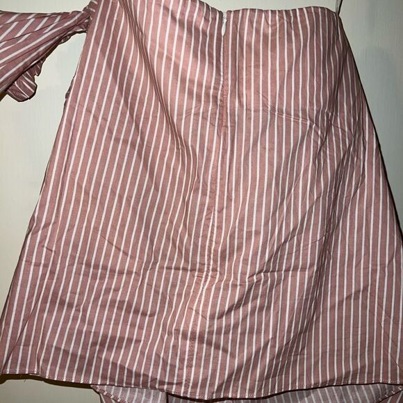 Sugar lips  dusty rose off the shoulder shirt Large NWTS - Picture 6 of 9